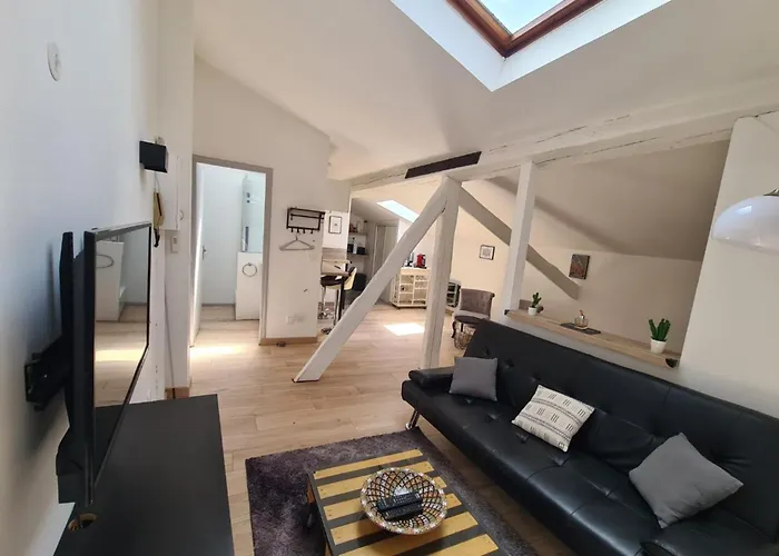 Appartamento Under The Roof Ideal For 2 In Tolosa